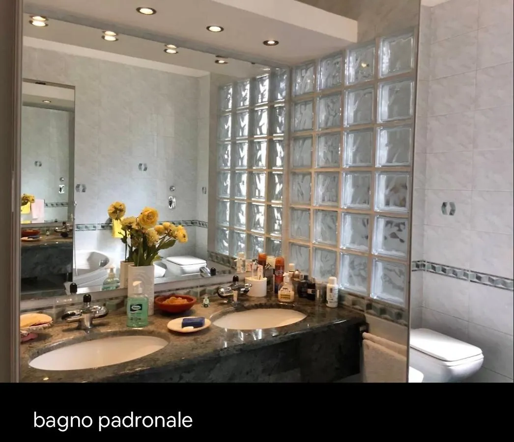The Travel Lovers Apartment Milano Italia